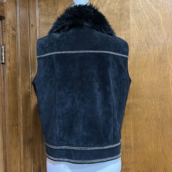 Saguaro Black Suede with Removable Faux Fur Collar and Beading Detail Vest - EUC - Picture 7 of 10